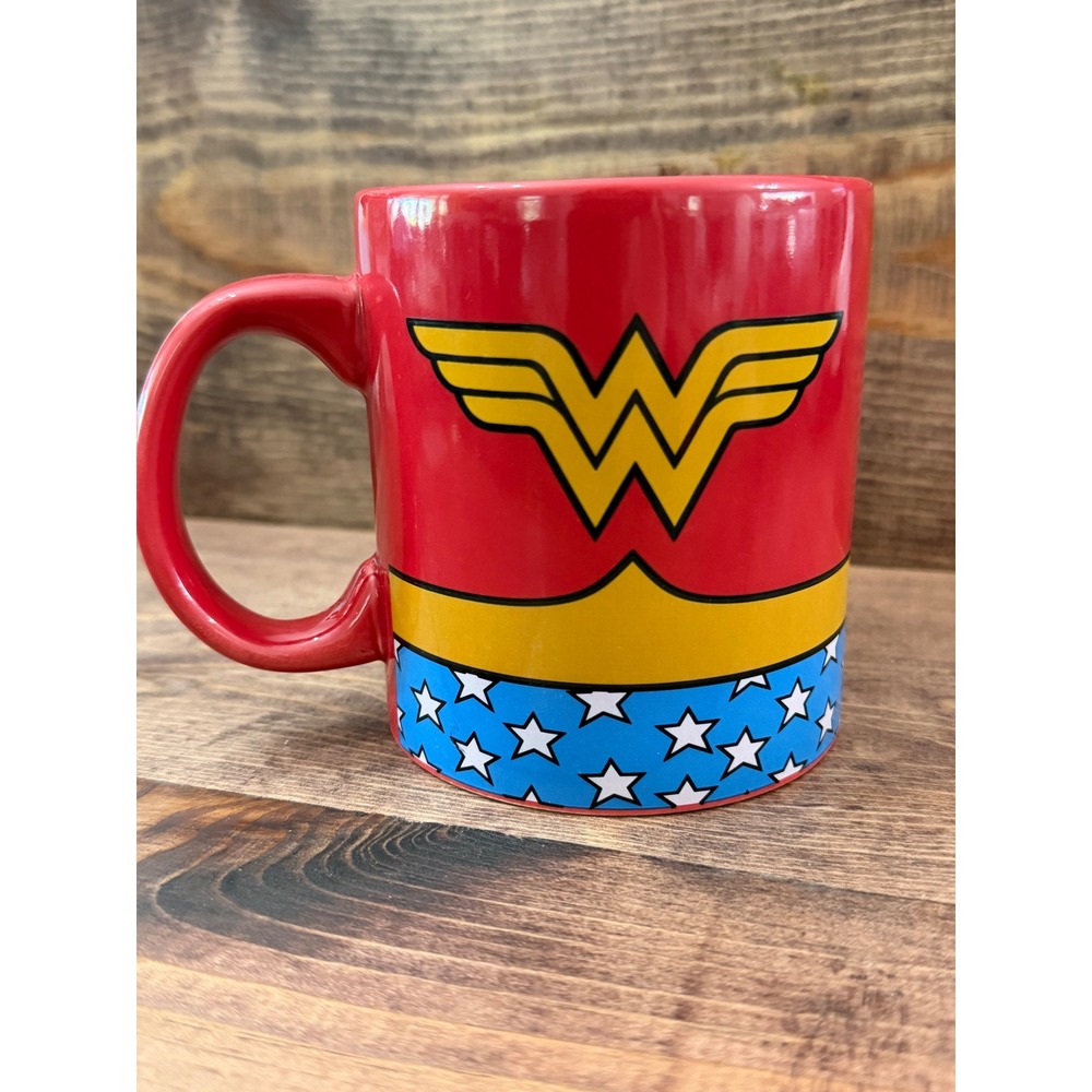 Silver Buffalo DC Comics Wonder Woman 20oz Ceramic Coffee Mug Red Blue Star Logo